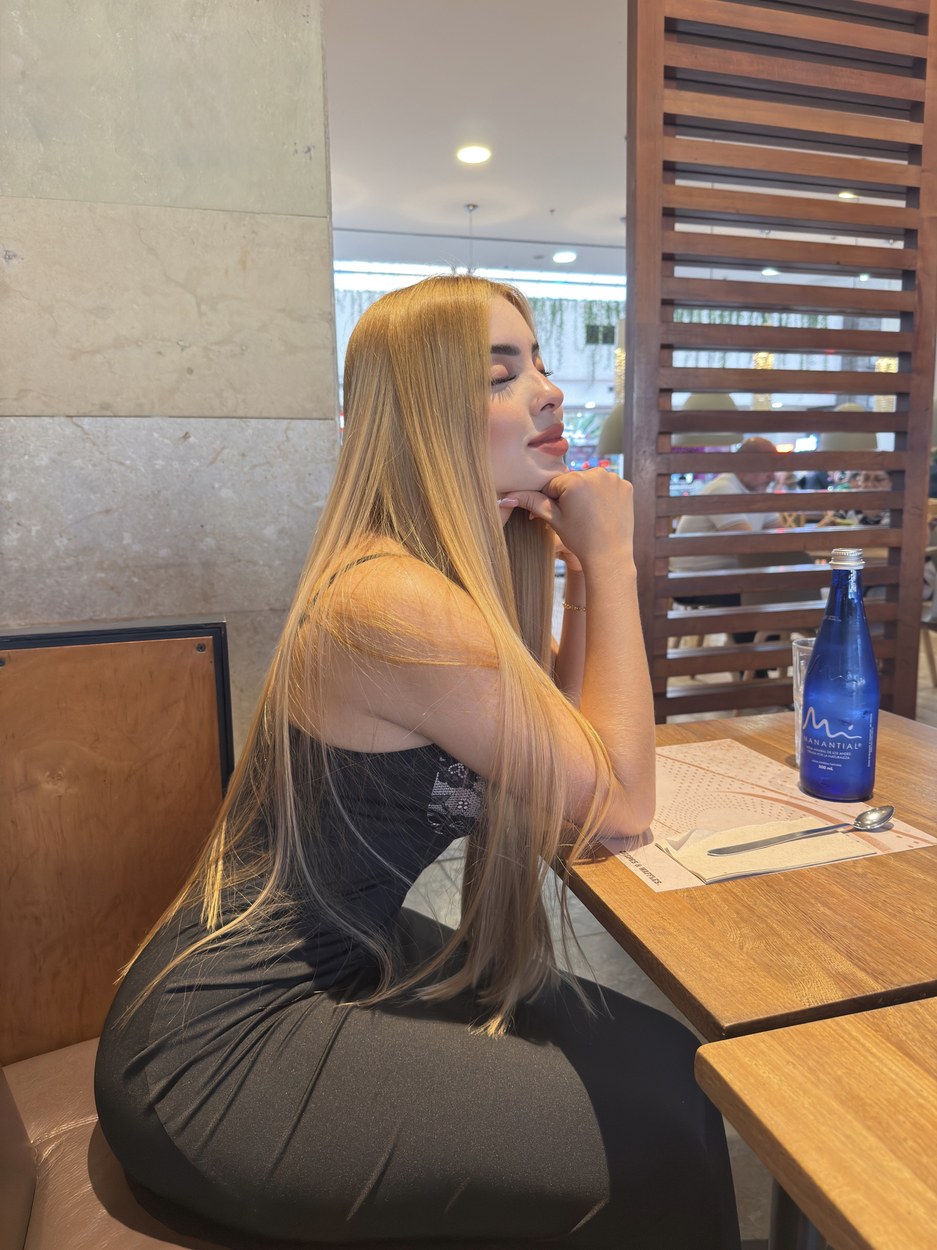 Karen Ariza — retrato cálido